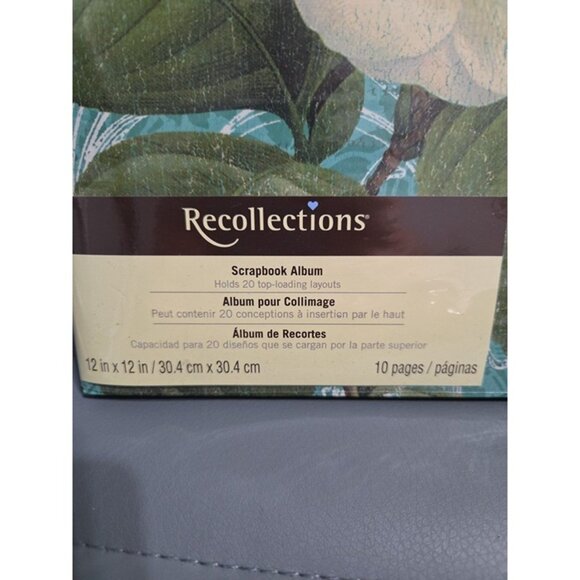 Recollections 12x12 Scrapbook Album Butterfly's & Flowers - Picture 2 of 3